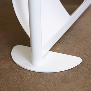 Modern Privacy Wave Panel w/ White Infill Panels & White Frame (4' 4" W x 6' 6" H) - Stationary Base