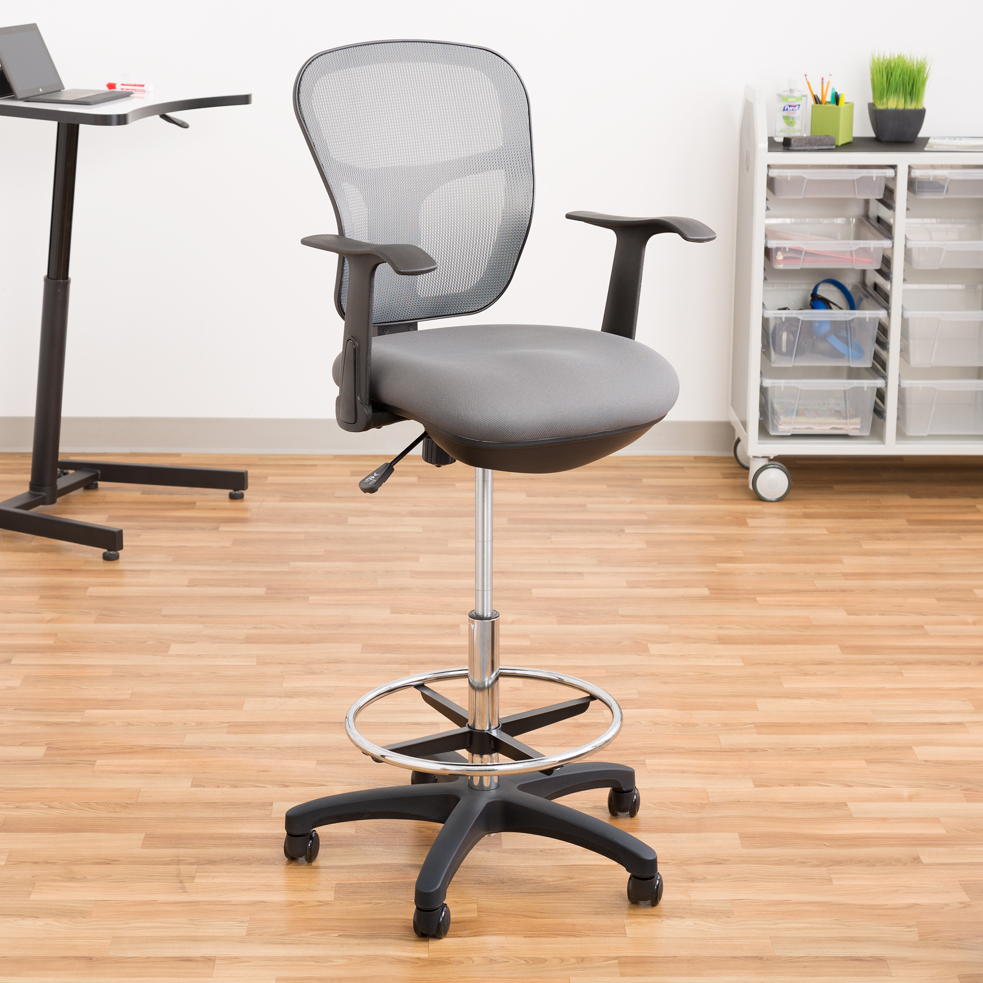 Adjustable-Height Mesh Drafting Stool w/ Arms