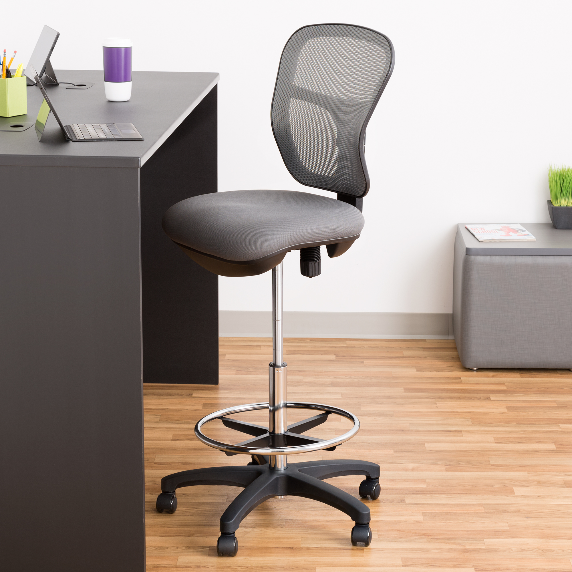 Adjustable-Height Mesh Drafting Stool w/o Arms