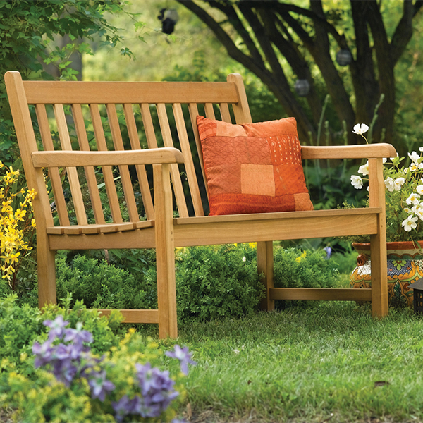 Classic Wood Bench (4' L)